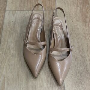 Naturalizer Tan Pointed kitten Heels